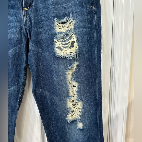 Distressed BEBE jeans - Picture 3 of 5